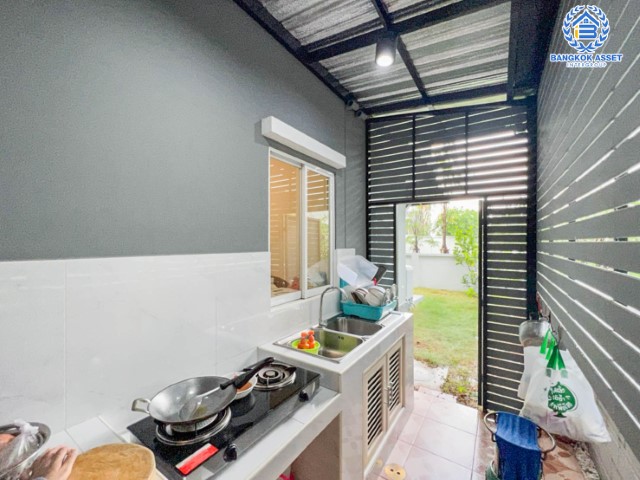 *****บ้านแฝดมือสองย่านนนทบุรี ม.เพอร์เฟคพาร์ค ชัยพฤกษ์-แจ้งวัฒนะ หลังมุม! เนื้อที่ 44.1 ตร.ว. ฟังก์ชัน 3 ห้องนอน 3 ห้องน้ำ 2 ที่จอดรถ แถมฟรี! 3 เครื่องปรับอากาศ บ้านสวยพร้อมอยู่ บรรยากาศดี บนทำเลศักยภาพ เชื่อมต่อแจ้งวัฒนะ ใกล้เพียง 5 นาทีก็ถึงรถไฟฟ้าสายสีชมพู "สถานีปากเกร็ด"และทางด่วน "ศรีรัช"